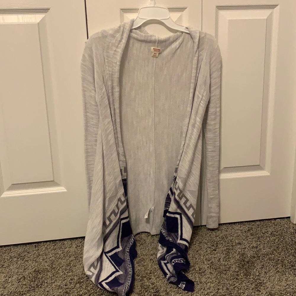 Cardigan, never worn!